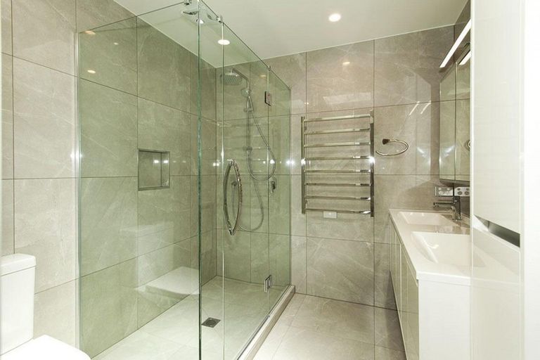 Photo of property in 15 Whakata Lane, Mairangi Bay, Auckland, 0630