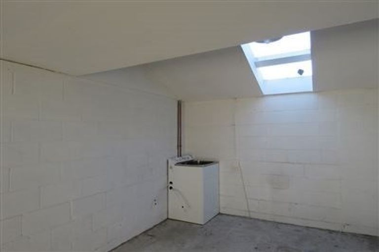 Photo of property in 2/7 Division Street, Riccarton, Christchurch, 8041