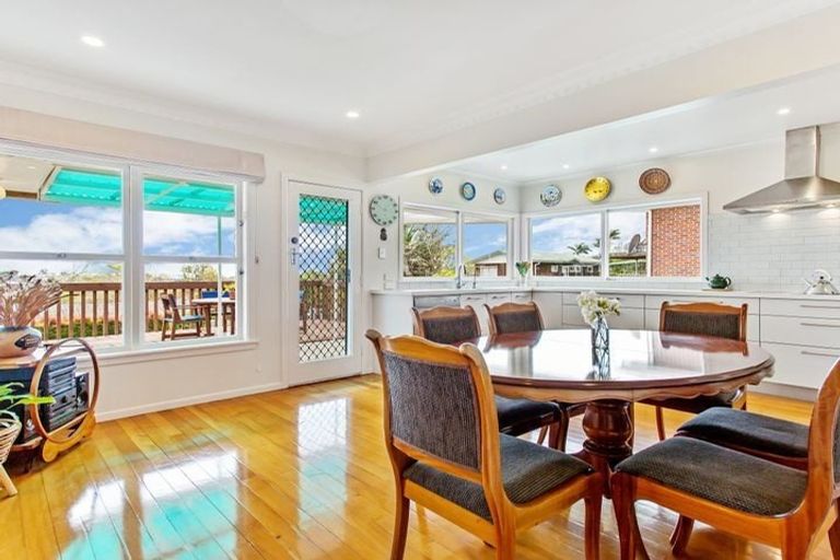 Photo of property in 41 Ridge Road, Howick, Auckland, 2014