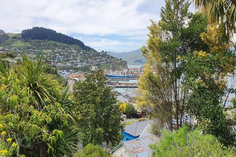 Photo of property in 19 Voelas Road, Lyttelton, 8082