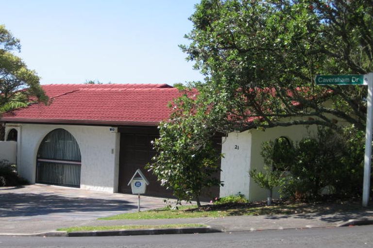 Photo of property in 21 Lingham Crescent, Torbay, Auckland, 0630
