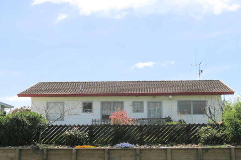 Photo of property in 1279 Papamoa Beach Road, Papamoa Beach, Papamoa, 3118