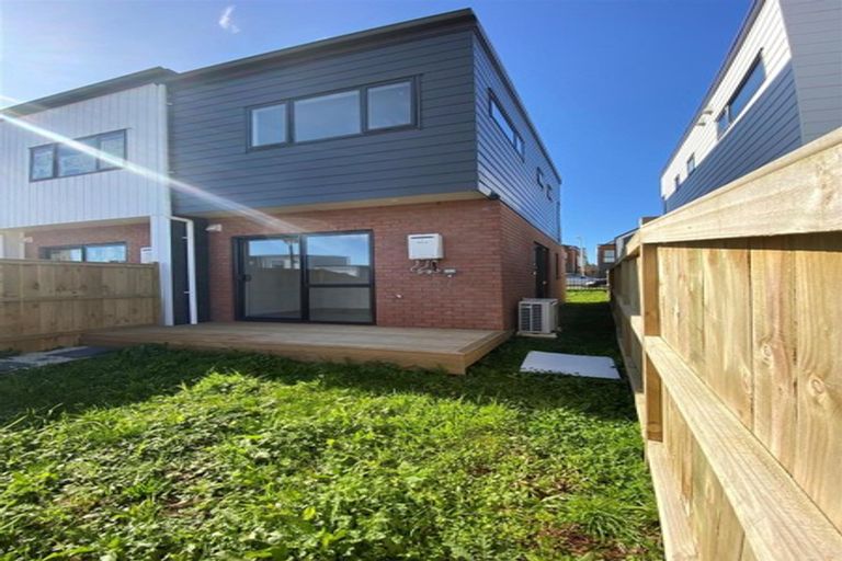 Photo of property in 17 Hearth Street, Flat Bush, Auckland, 2019