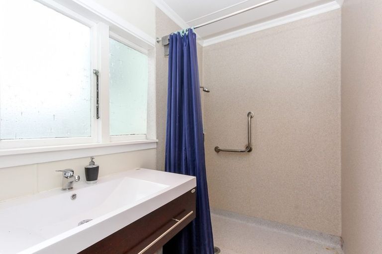 Photo of property in 88 Young Street, New Plymouth, 4310