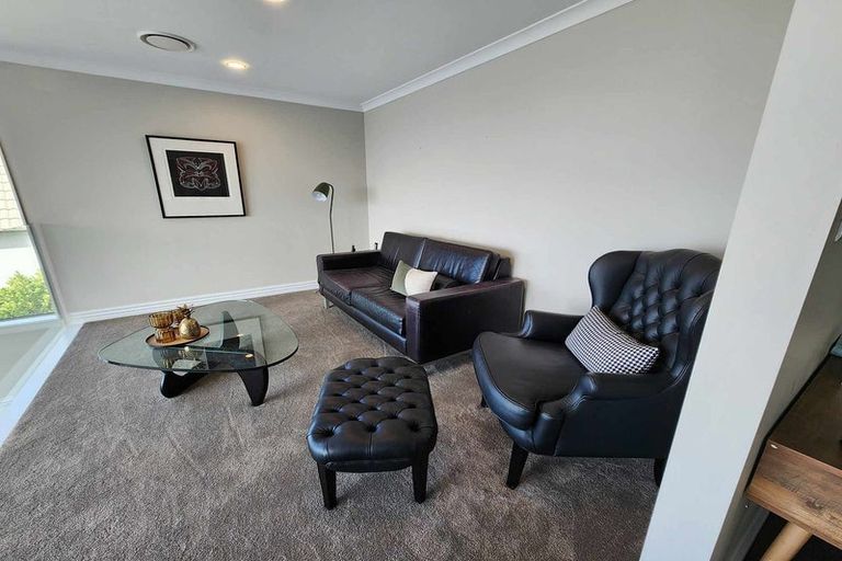 Photo of property in 89b William Bayes Place, Red Beach, 0932