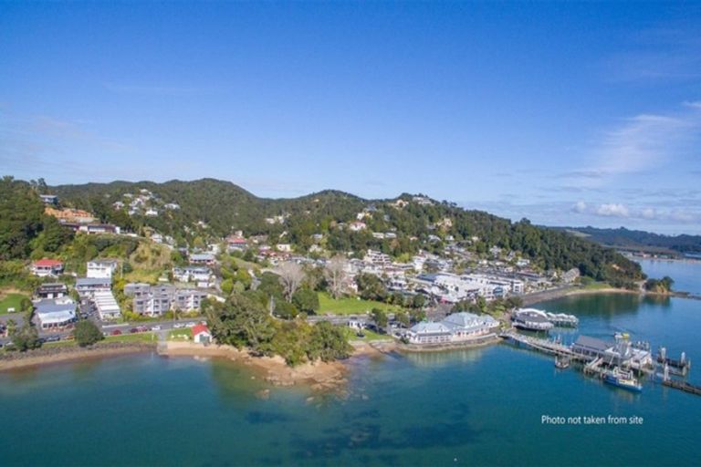 Photo of property in 4 Island View Close, Paihia, 0200
