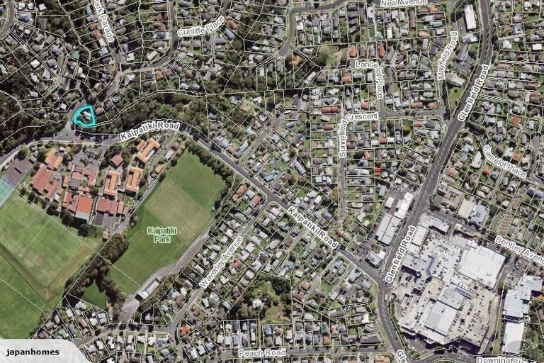 Photo of property in 66 Easton Park Parade, Glenfield, Auckland, 0629