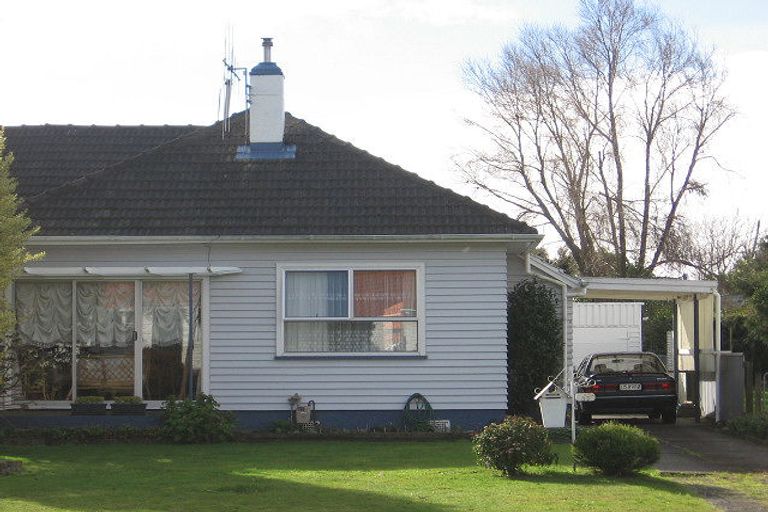 Photo of property in 37 Ihle Street, Terrace End, Palmerston North, 4410