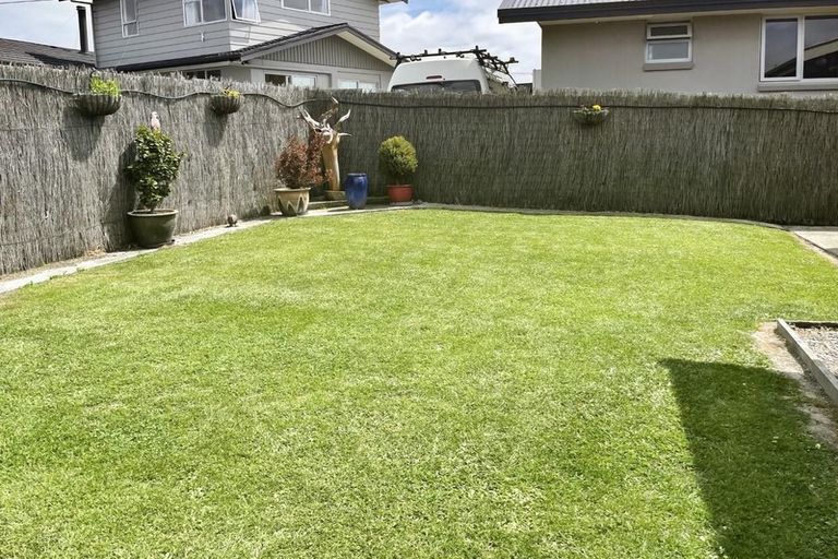 Photo of property in 3 Oxford Street, Waimate, 7924