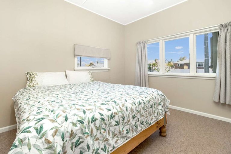 Photo of property in 83 Cox Street, Geraldine, 7930