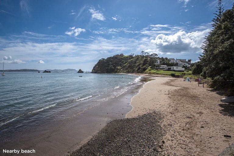 Photo of property in 29 Rewa Place, Russell, 0202