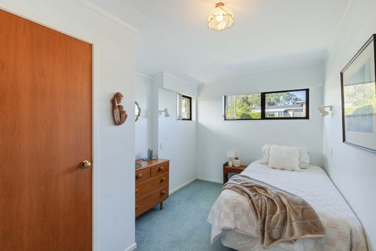 Photo of property in 19 Darwin Crescent, Spotswood, New Plymouth, 4310