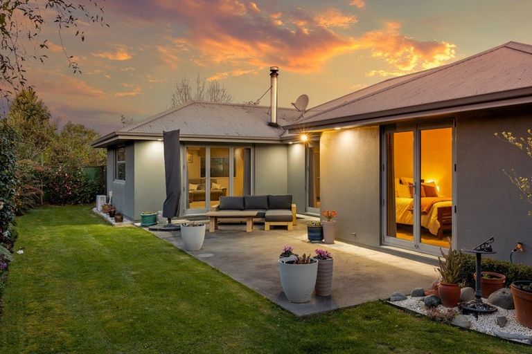 Photo of property in 30 De Castro Drive, Blenheim, 7201