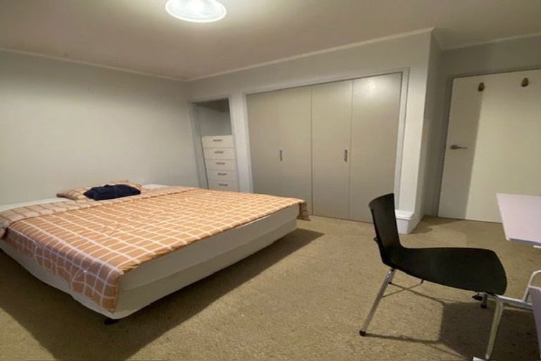 Photo of property in 15 Tangelo Place, Bucklands Beach, Auckland, 2012