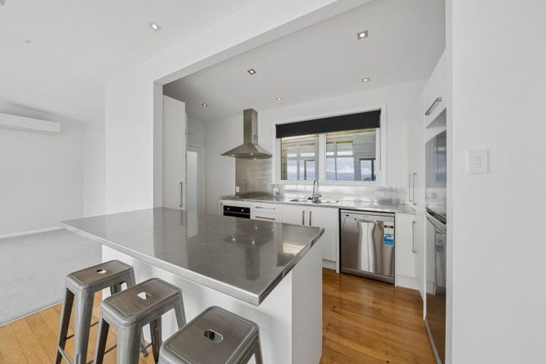 Photo of property in 100 Grafton Road, Roseneath, Wellington, 6011