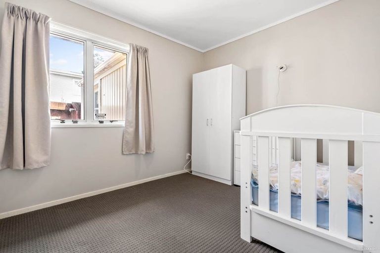 Photo of property in 1/2 Atkinson Avenue, Otahuhu, Auckland, 1062