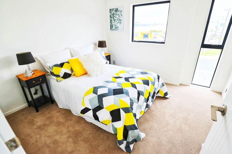 Photo of property in 66c Delta Avenue, New Lynn, Auckland, 0600