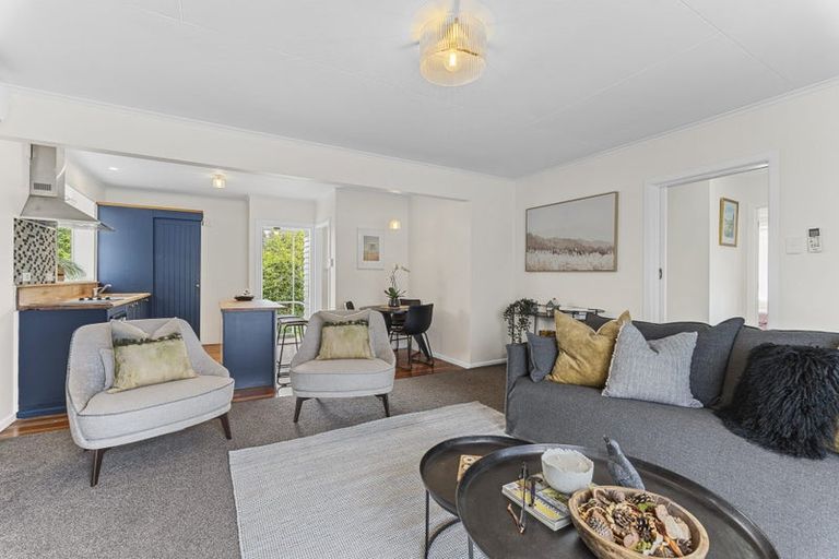Photo of property in 16 Trafalgar Street, Westown, New Plymouth, 4310