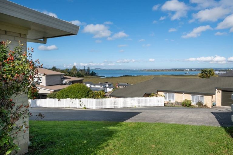 Photo of property in 2/12 Bannings Way, Hobsonville, Auckland, 0618