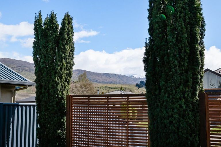 Photo of property in 11 Alluvial Place, Cromwell, 9310