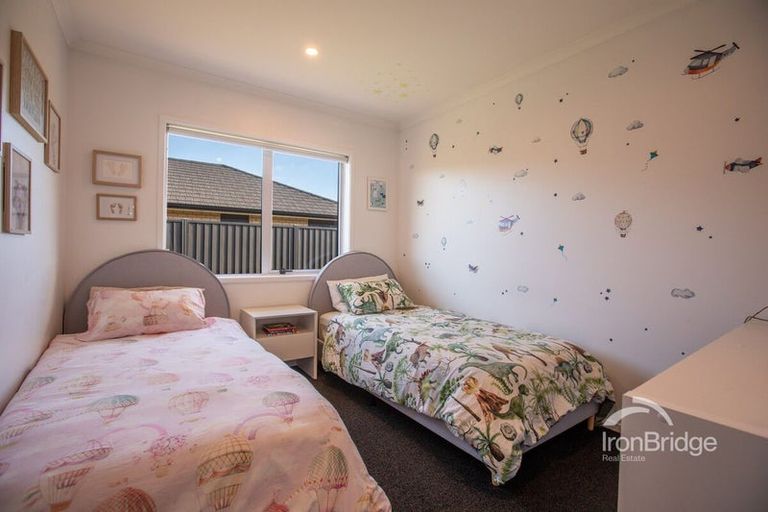 Photo of property in 28 Hopkirk Avenue, Wallaceville, Upper Hutt, 5018