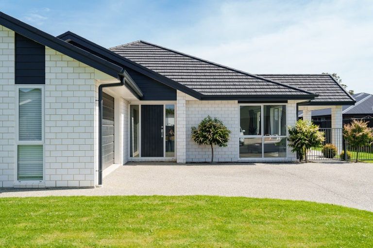 Photo of property in 14 Owhiro Avenue, Mosgiel, 9024