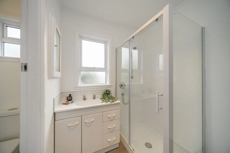 Photo of property in 649 Featherston Street, Roslyn, Palmerston North, 4414