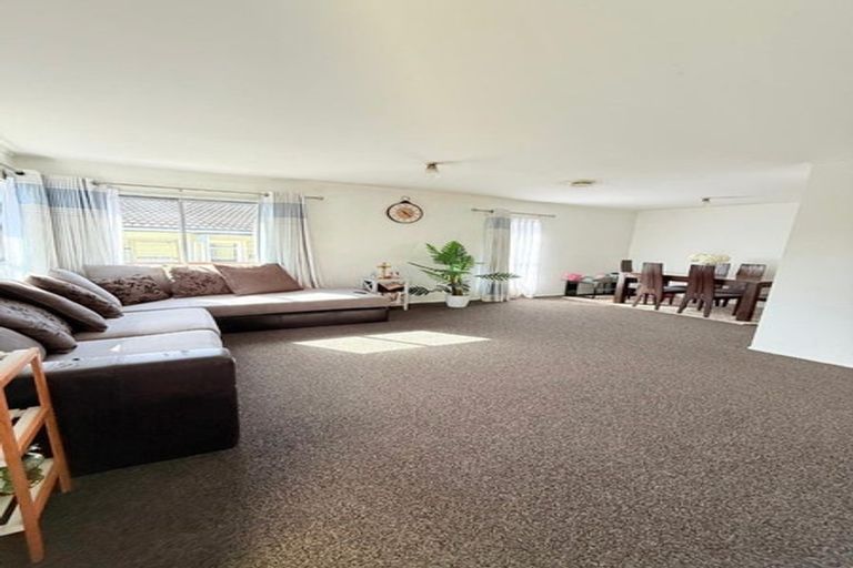 Photo of property in 2/159a Manuka Road, Bayview, Auckland, 0629