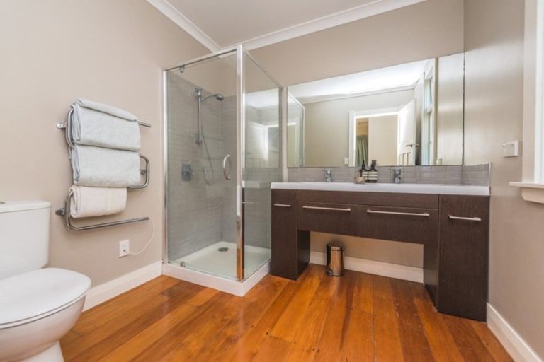 Photo of property in 18 Grey Street, College Estate, Whanganui, 4500