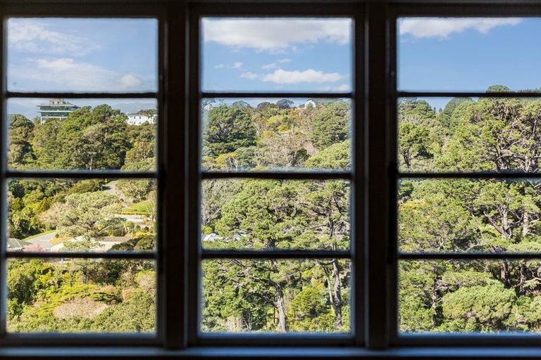 Photo of property in 1/71 Garden Road, Northland, Wellington, 6012