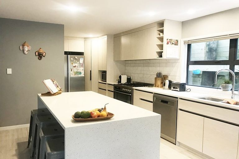 Photo of property in 11 Jaedee Court, Howick, Auckland, 2014