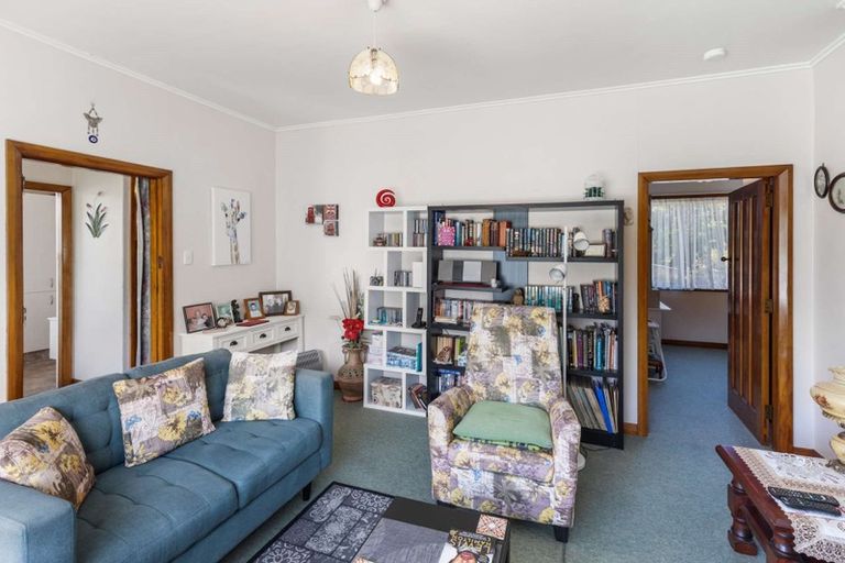 Photo of property in 1 Fergusson Street, Springvale, Whanganui, 4501