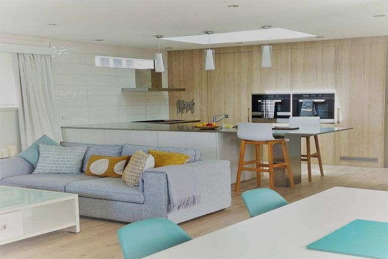 Photo of property in 27 Hona Street, Waikanae Beach, Waikanae, 5036