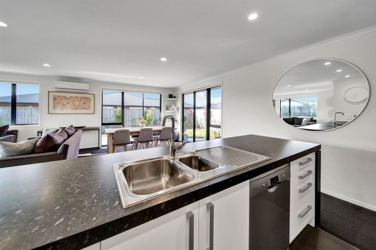 Photo of property in 16 Coby Sydney Drive, Bell Block, New Plymouth, 4312