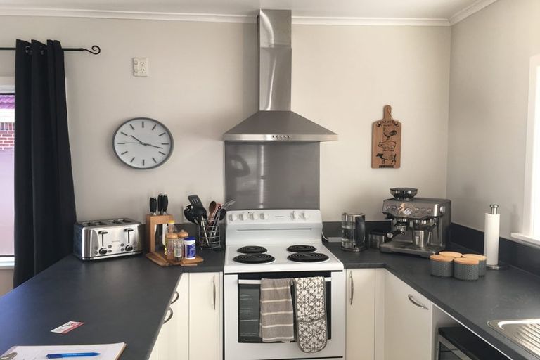 Photo of property in 37a Alma Crescent, Papakura, 2110