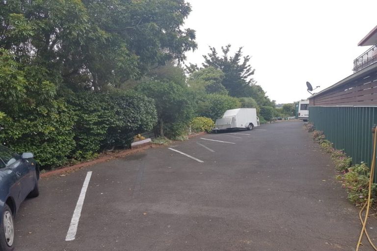 Photo of property in 2 Shepherds Road, Papakura, 2110