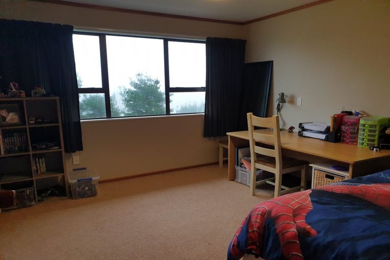 Photo of property in 109 Mark Avenue, Grenada Village, Wellington, 6037