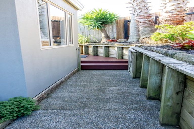 Photo of property in 5 Coralsea Way, Arkles Bay, Whangaparaoa, 0932