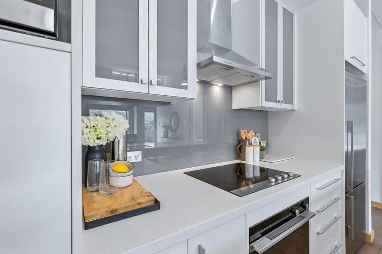 Photo of property in Urbis Apartments, 4/5 Raroa Road, Hutt Central, Lower Hutt, 5010