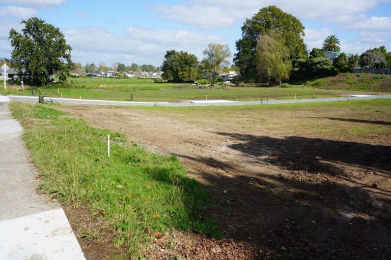 Photo of property in 87 Norwood Road, Bayswater, Auckland, 0622