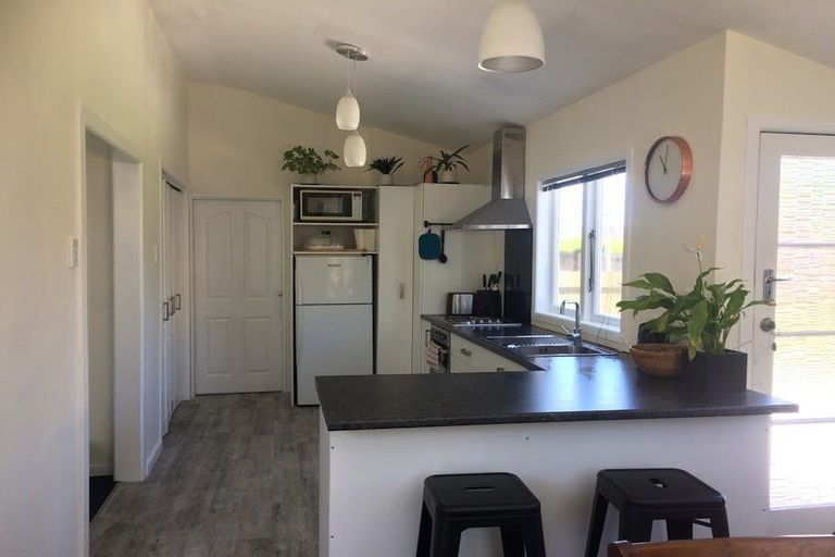 Photo of property in 3 Cecil Place, Waltham, Christchurch, 8023