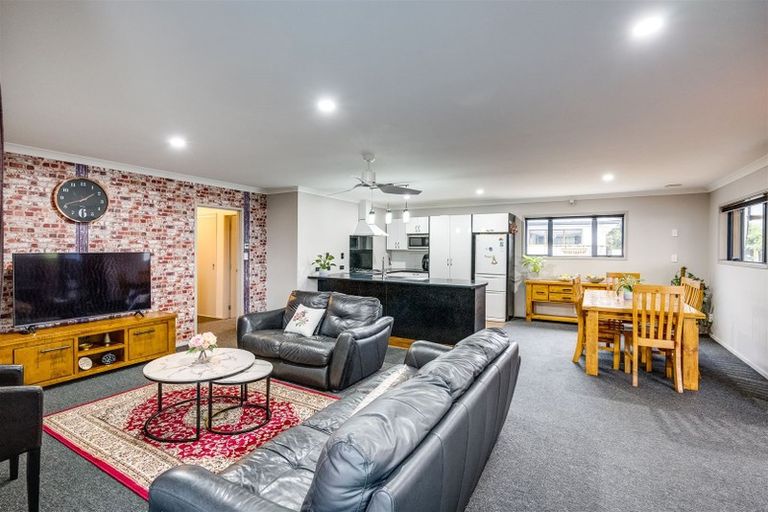 Photo of property in 82a Murphy Road, Taradale, Napier, 4112