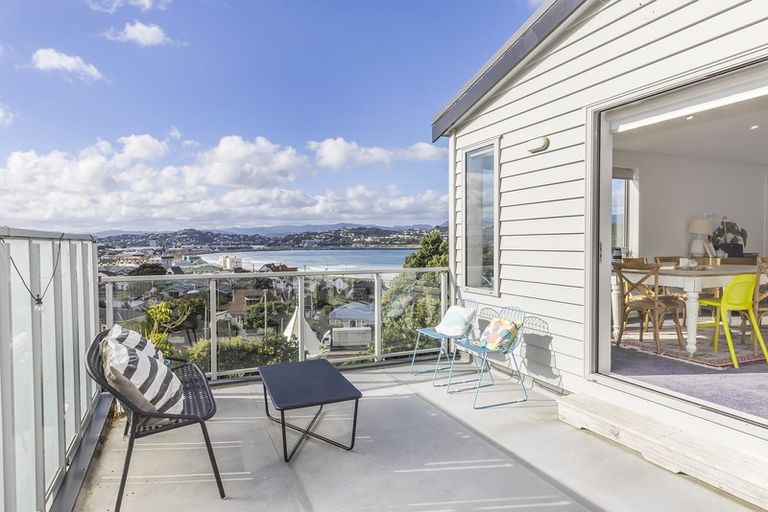 Photo of property in 216c Sutherland Road, Lyall Bay, Wellington, 6022