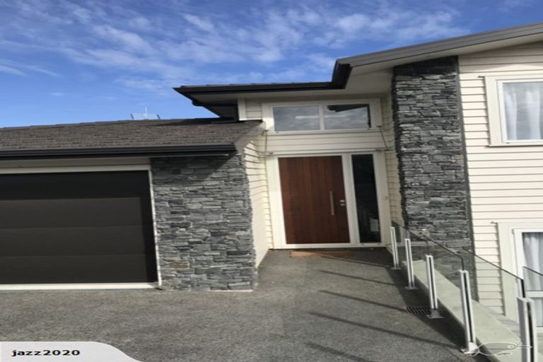 Photo of property in 129 Endeavour Drive, Whitby, Porirua, 5024
