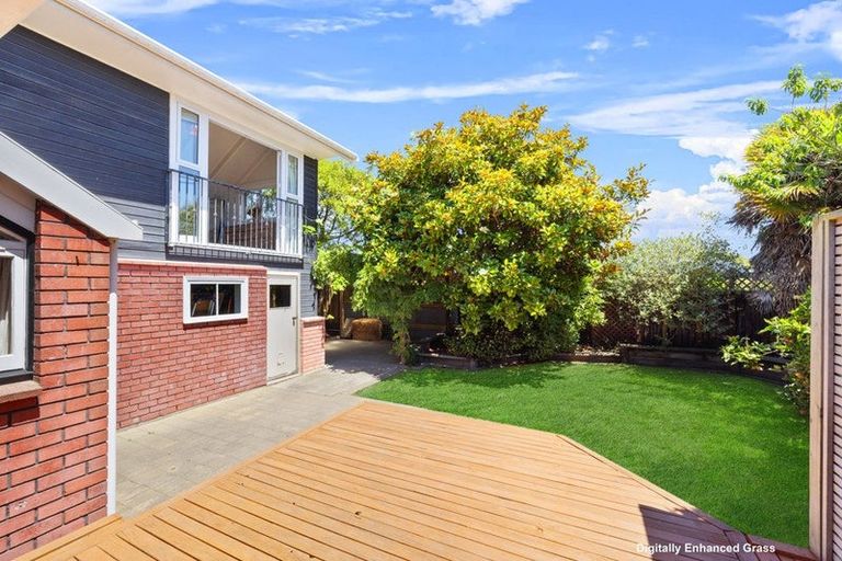 Photo of property in 74 Bowhill Road, New Brighton, Christchurch, 8083