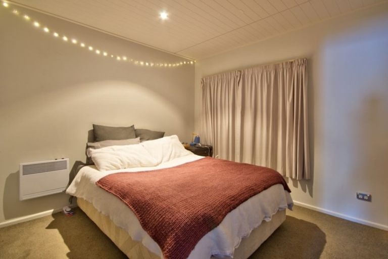 Photo of property in 20b Manchester Place, Queenstown, 9300