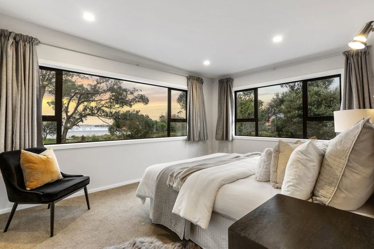 Photo of property in 2/31 Tamaki Drive, Pakuranga, Auckland, 2010