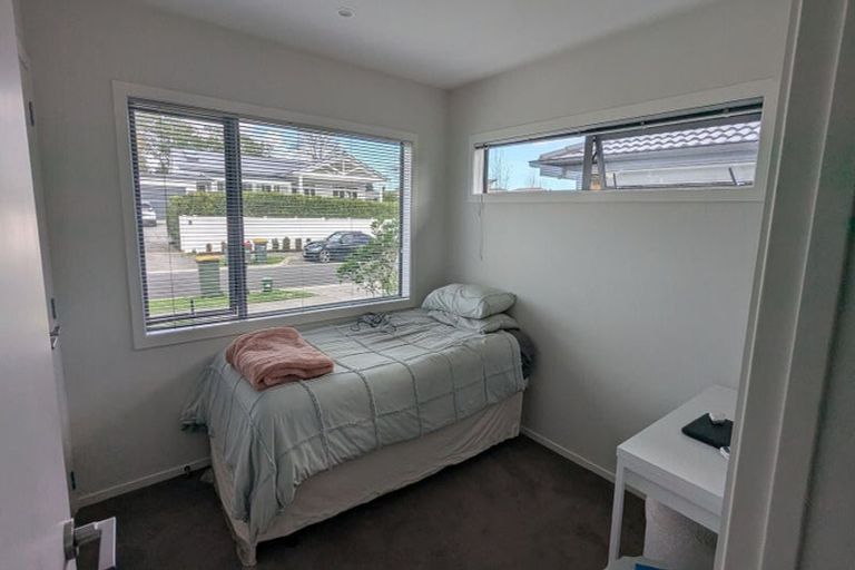 Photo of property in 15 Raymond Grace Avenue, Huapai, Kumeu, 0810