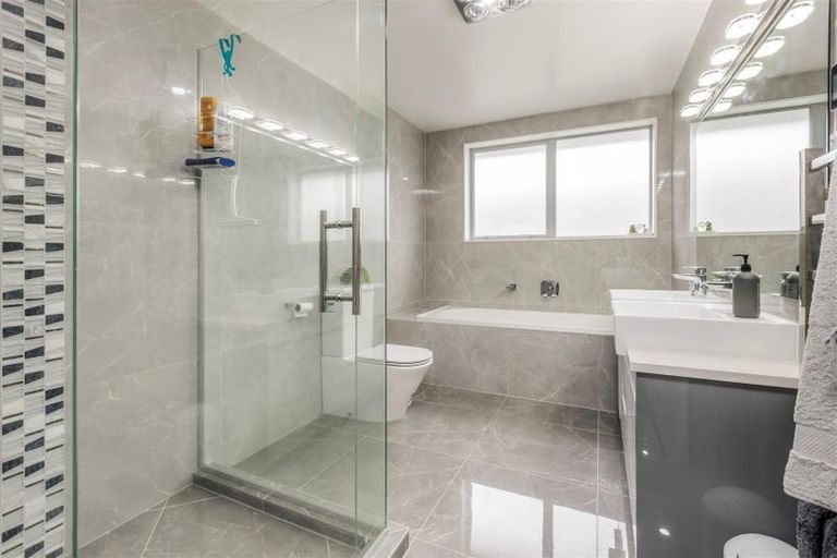 Photo of property in 23 Nightingale Road, Flat Bush, Auckland, 2019