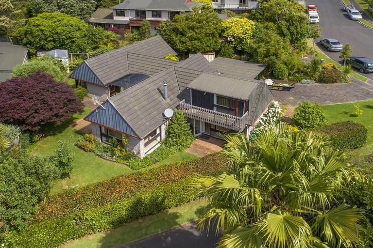 Photo of property in 10 Pamir Place, Welcome Bay, Tauranga, 3112